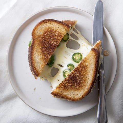Spicy Jalapeño Havarti Grilled Cheese